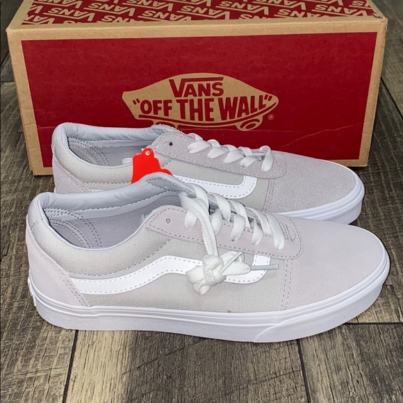 vans signature shoes